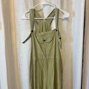 Very cute baggy olive green romper from a boutique…perfect for summer